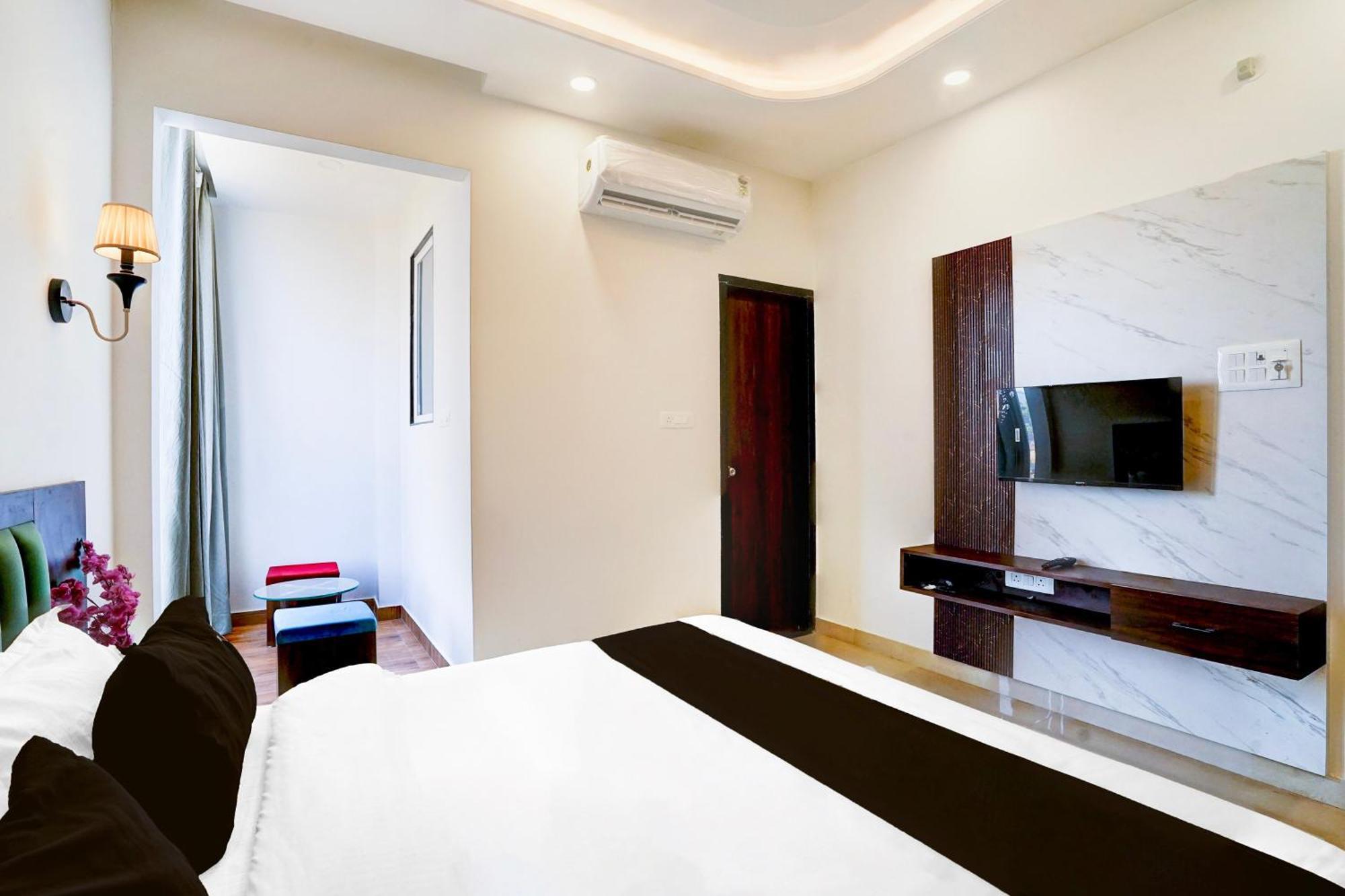 Collection O Golden Sapphire Hotel Jaipur Luaran gambar